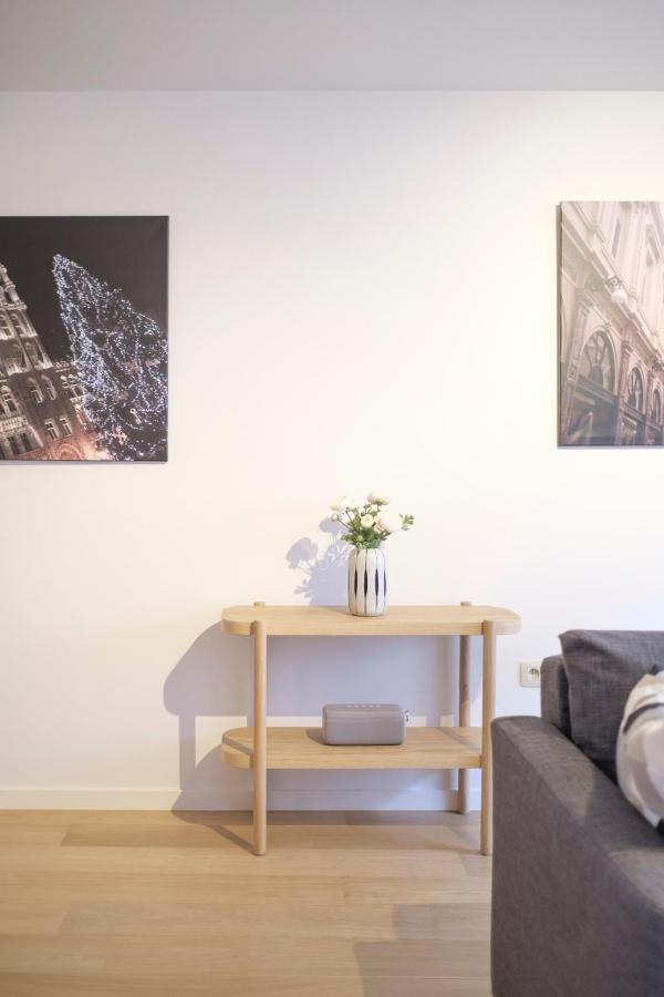 בריסל Functional Housings 2 Steps From Grand Place מראה חיצוני תמונה